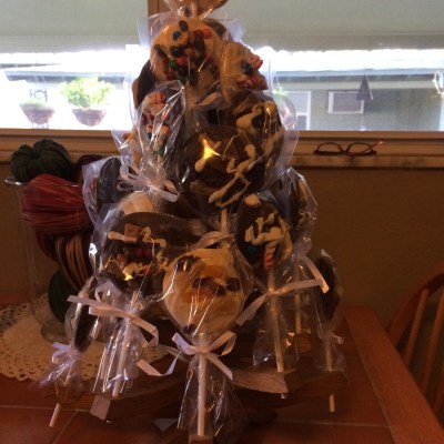 Homemade Chocolate Bark Lollipops