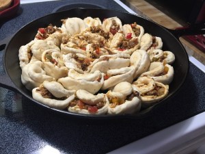 Cast-Iron Skillet Pull-Apart Stuffed Pizza