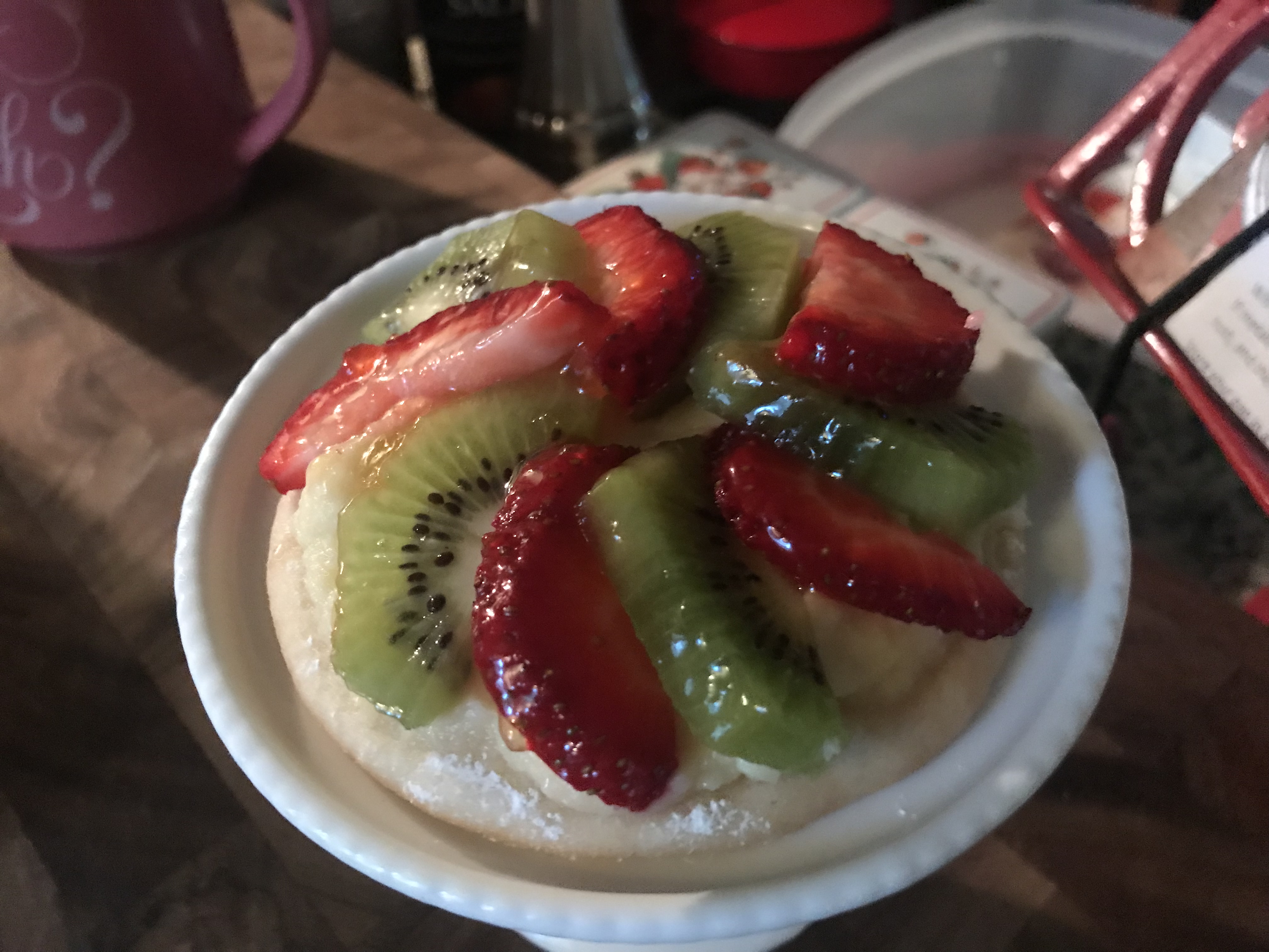 Mini Strawberry And Kiwi Summer Fruit Pizzas (42)