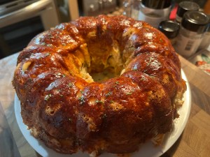 Chicken Alfredo Monkey Bread