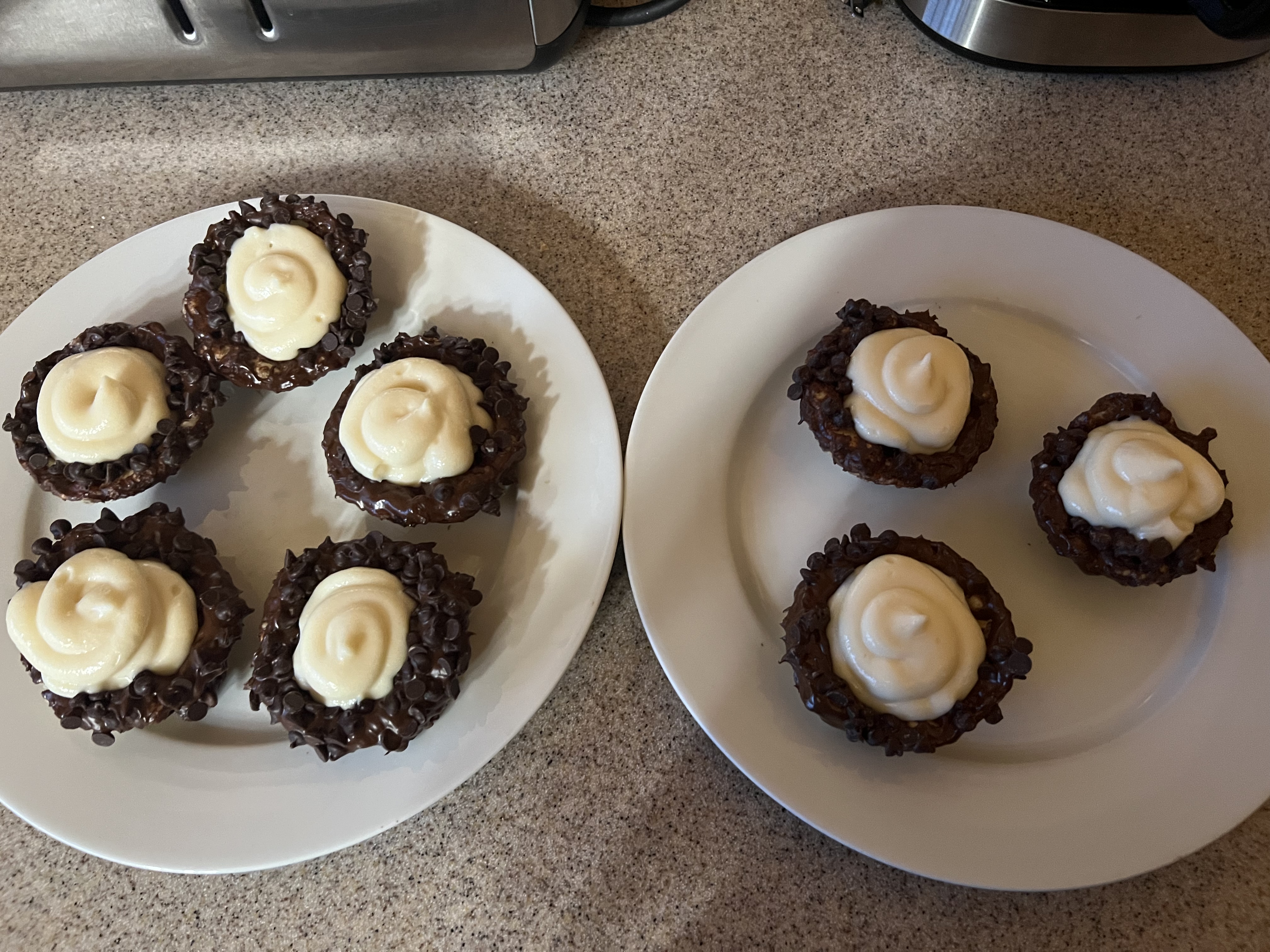 Mini Cannoli Cream Tarts